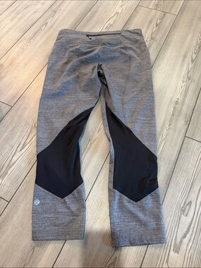 Lululemon Pace Rival Crop (19")
Heathered Black / Heathered Slate size 6